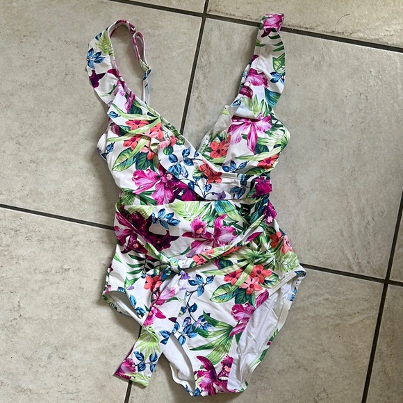 Tommy Bahama Other - NWT Tommy Bahama Coastal Gardens‎ Belt Wrap One-Piece Swimsuit